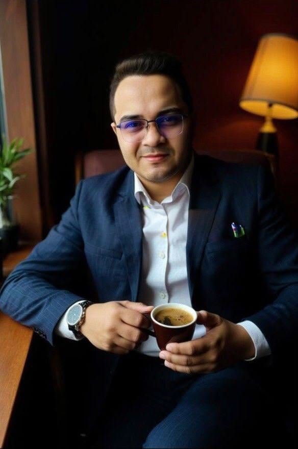 Leonardo Candéa, advogado, em seu escritório